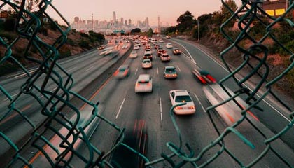 掘金官方晒球员卡通投篮视频：视频中六位球员分别是谁？